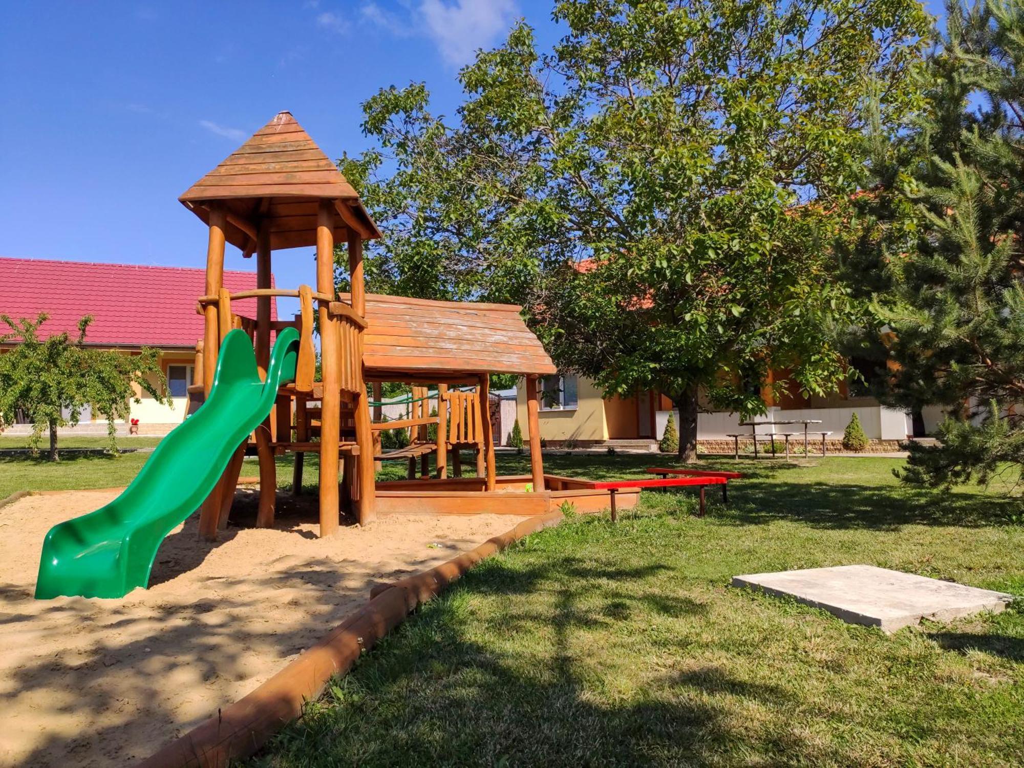 Ubytovanie Liska Radava Exterior foto