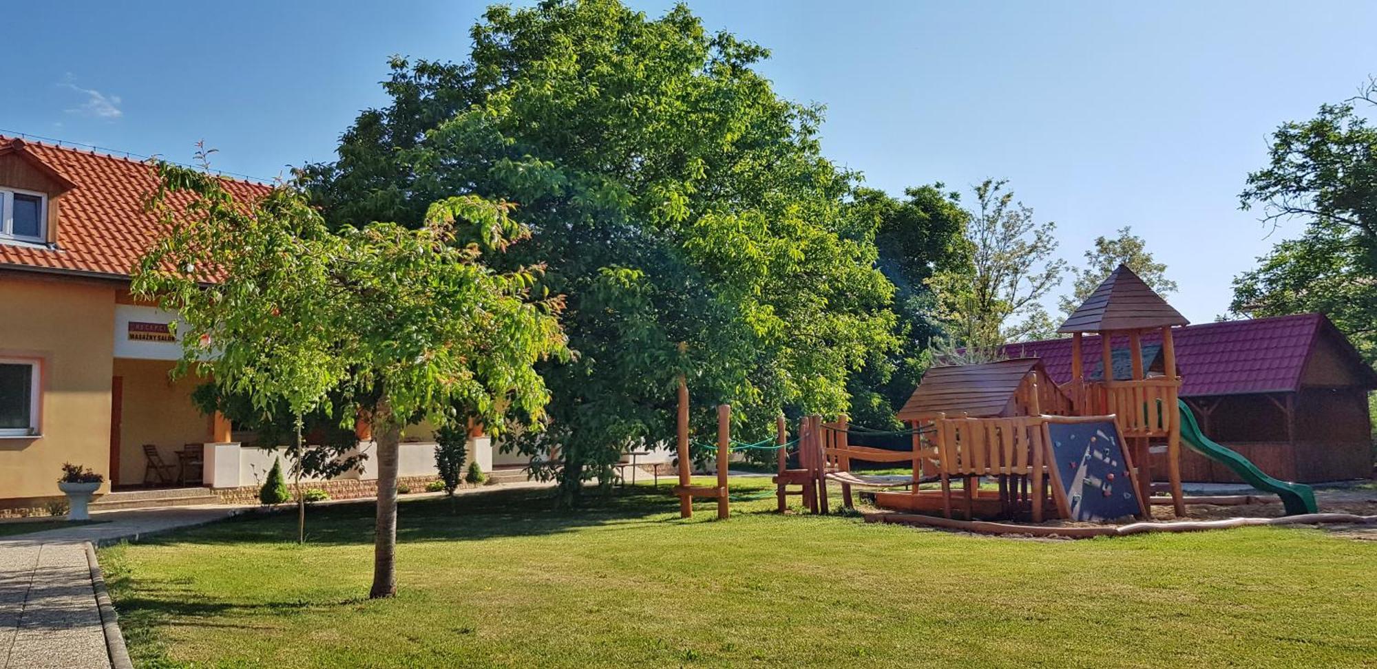 Ubytovanie Liska Radava Exterior foto