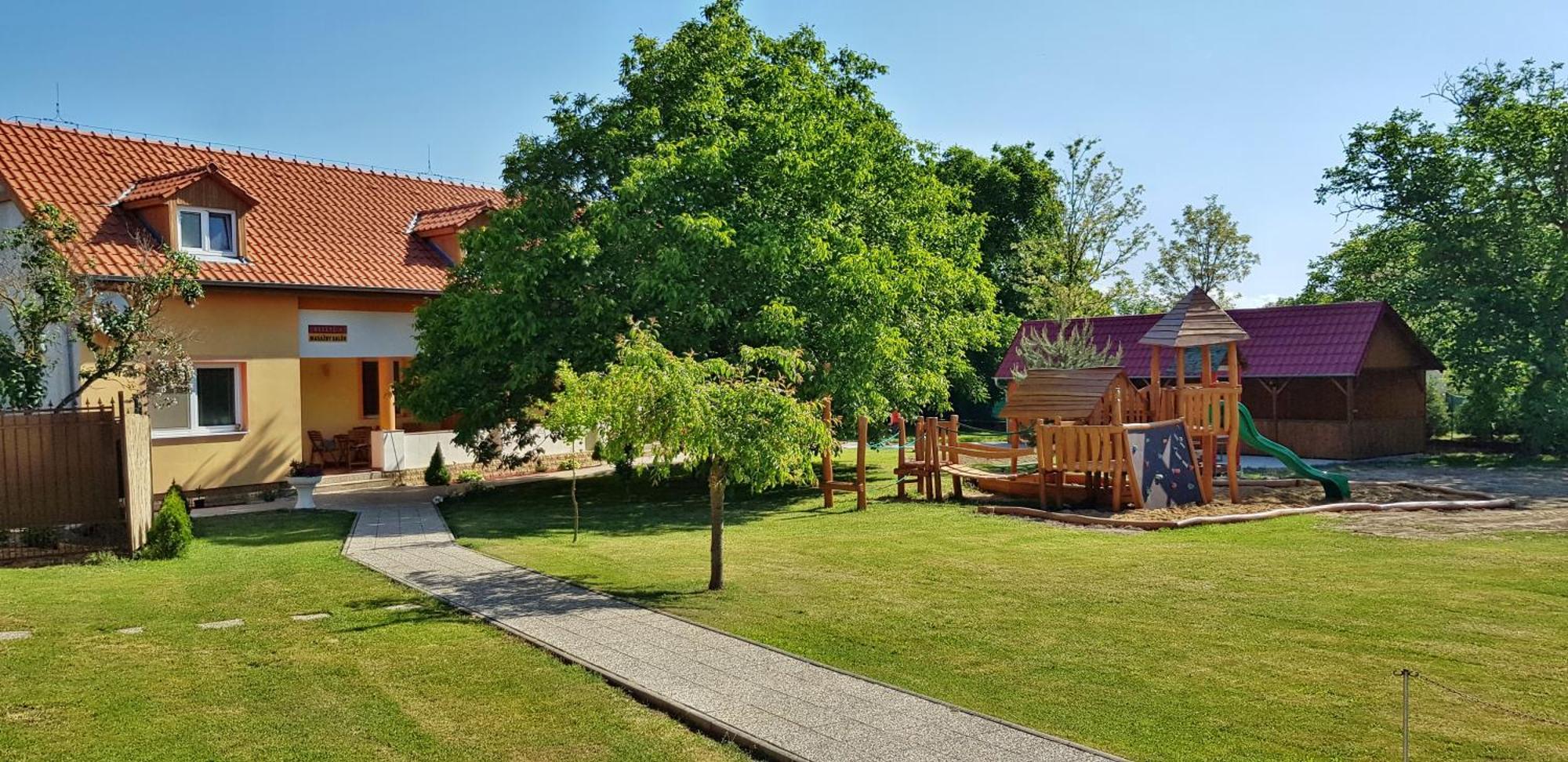 Ubytovanie Liska Radava Exterior foto
